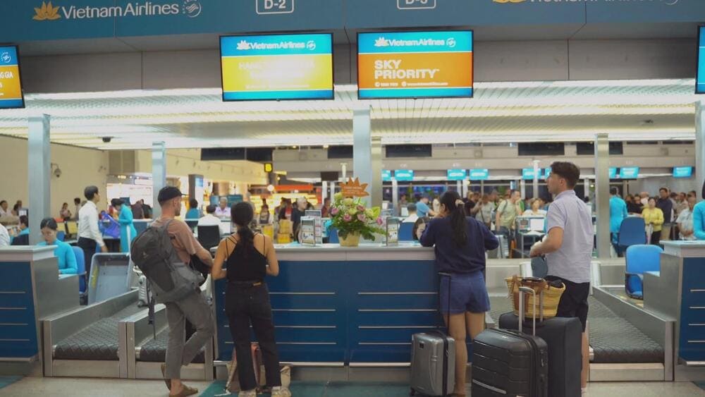 Hành khách nên đến sớm và chuẩn bị đầy đủ giấy tờ để tránh nhỡ chuyến bay